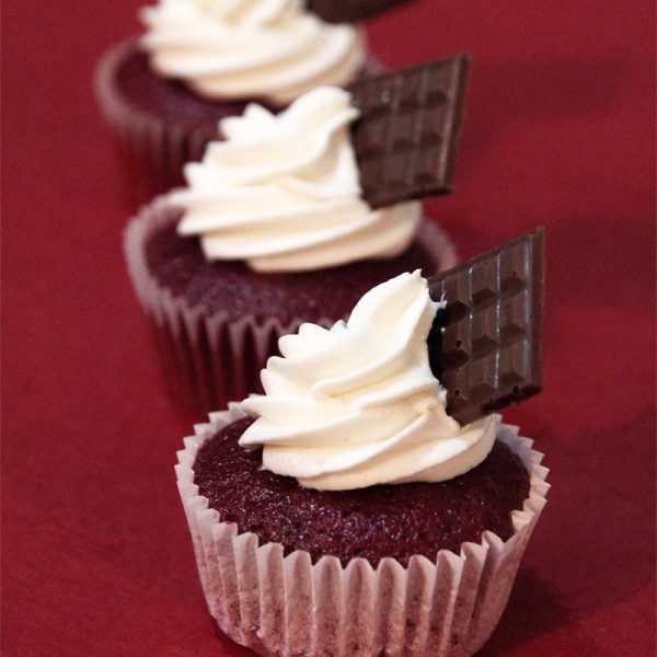 Red Velvet Cupcakes (Set of 12)