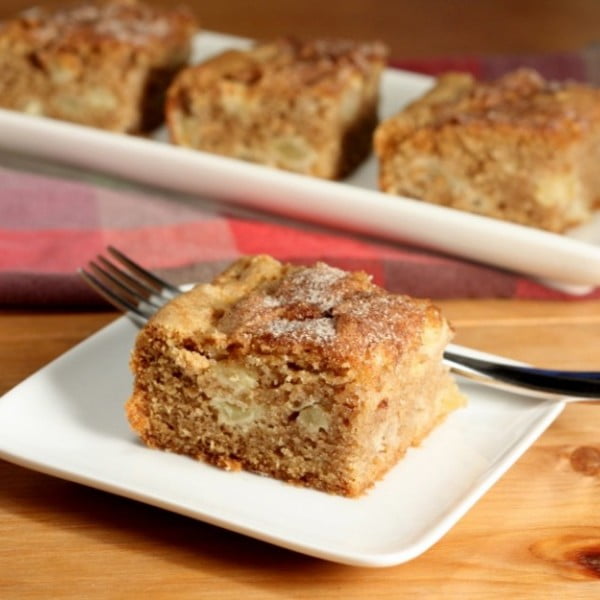 Apple Cinnamon Cake
